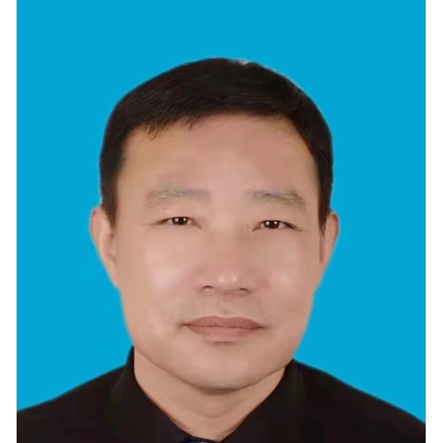 杨卫新